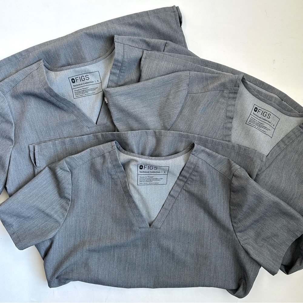 Figs Casma Three-Pocket Scrub Top Lot of 3 Tops in Graphite S